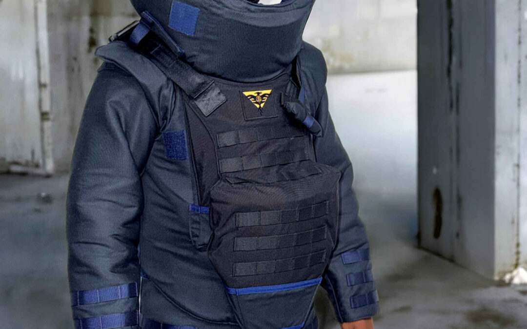 HFS MKII LIGHT EOD TACTICAL SEARCH SUIT AND HELMET
